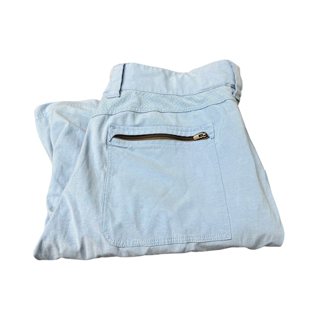 Huk Fishing Shorts Mens Medium (32x10) Next Level Light Blue Athletic Coastal